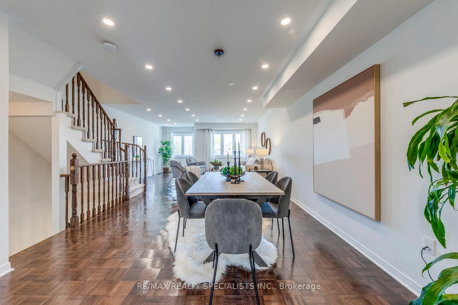 Photo 14 of 755 Candlestick Circle, Mississauga, Hurontario — HOMEH