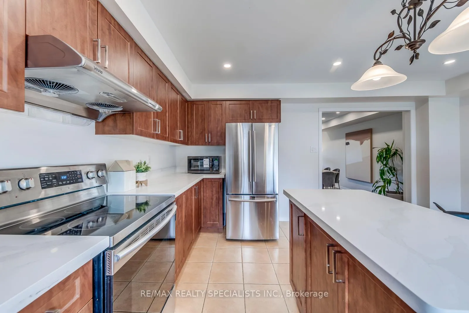 Photo 23 of 755 Candlestick Circle, Mississauga, Hurontario — HOMEH