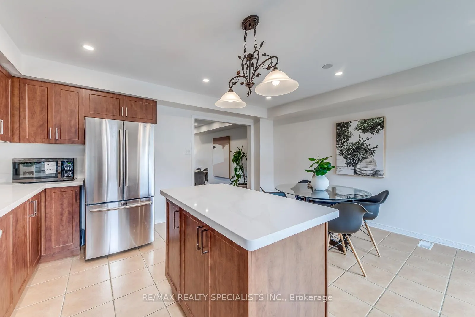 Photo 24 of 755 Candlestick Circle, Mississauga, Hurontario — HOMEH