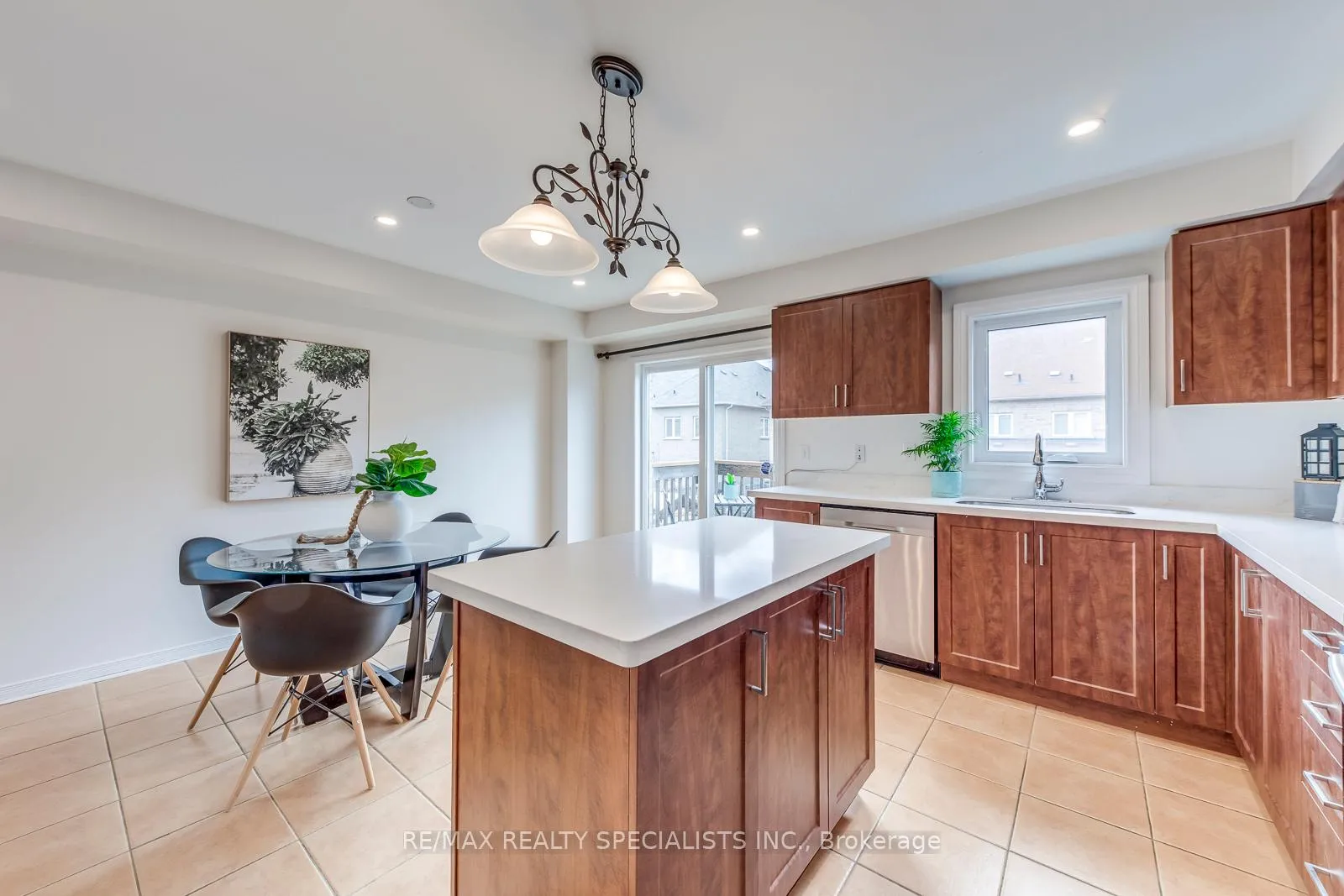 Photo 26 of 755 Candlestick Circle, Mississauga, Hurontario — HOMEH