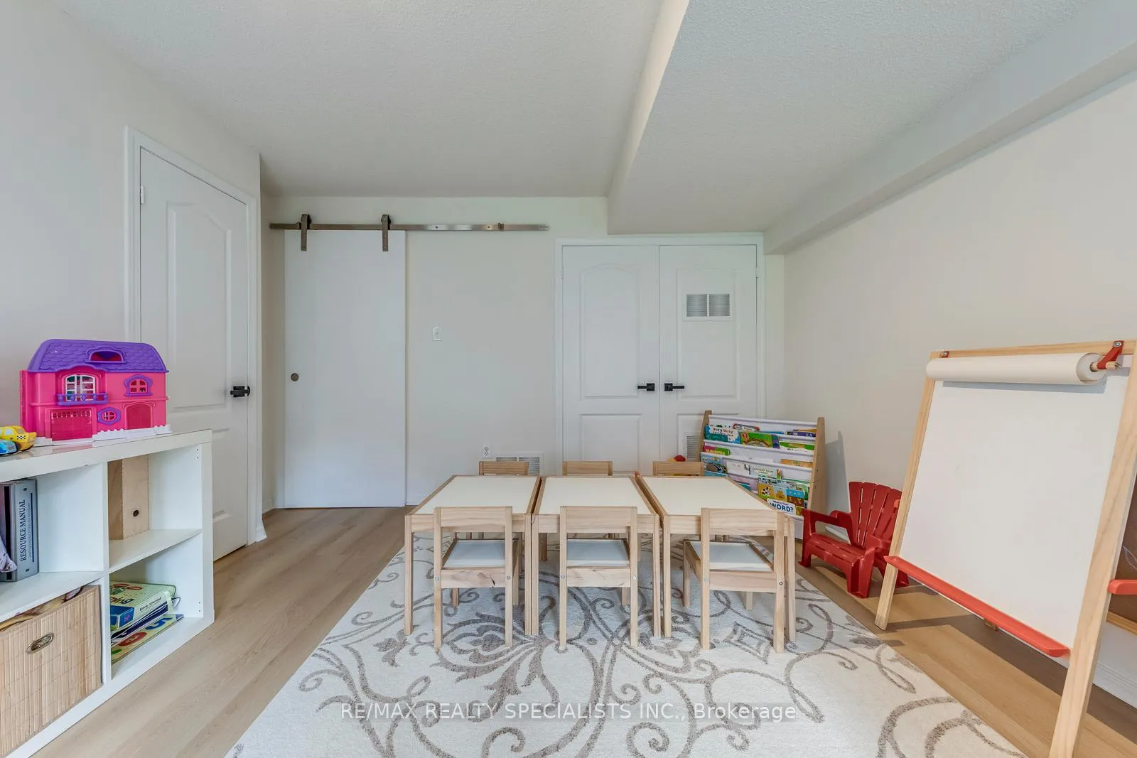 Photo 43 of 755 Candlestick Circle, Mississauga, Hurontario — HOMEH