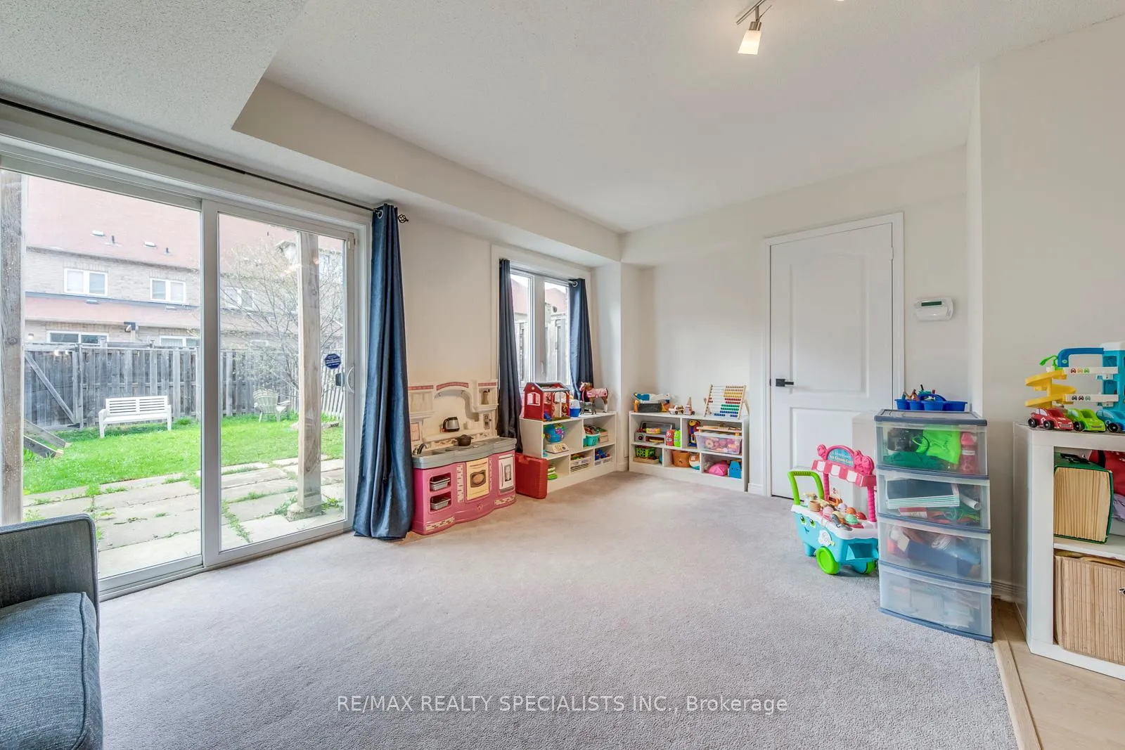 Photo 45 of 755 Candlestick Circle, Mississauga, Hurontario — HOMEH