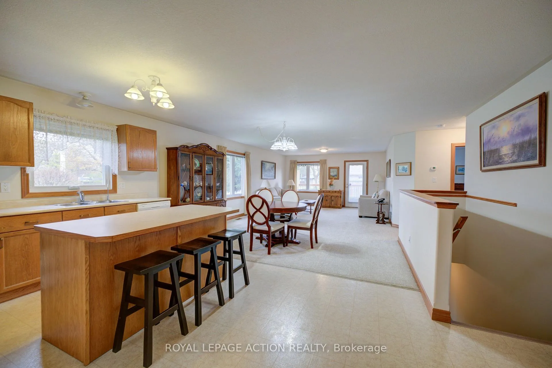 Photo 3 of Unit 1, 110 Somerset Road, Brantford — HOMEH