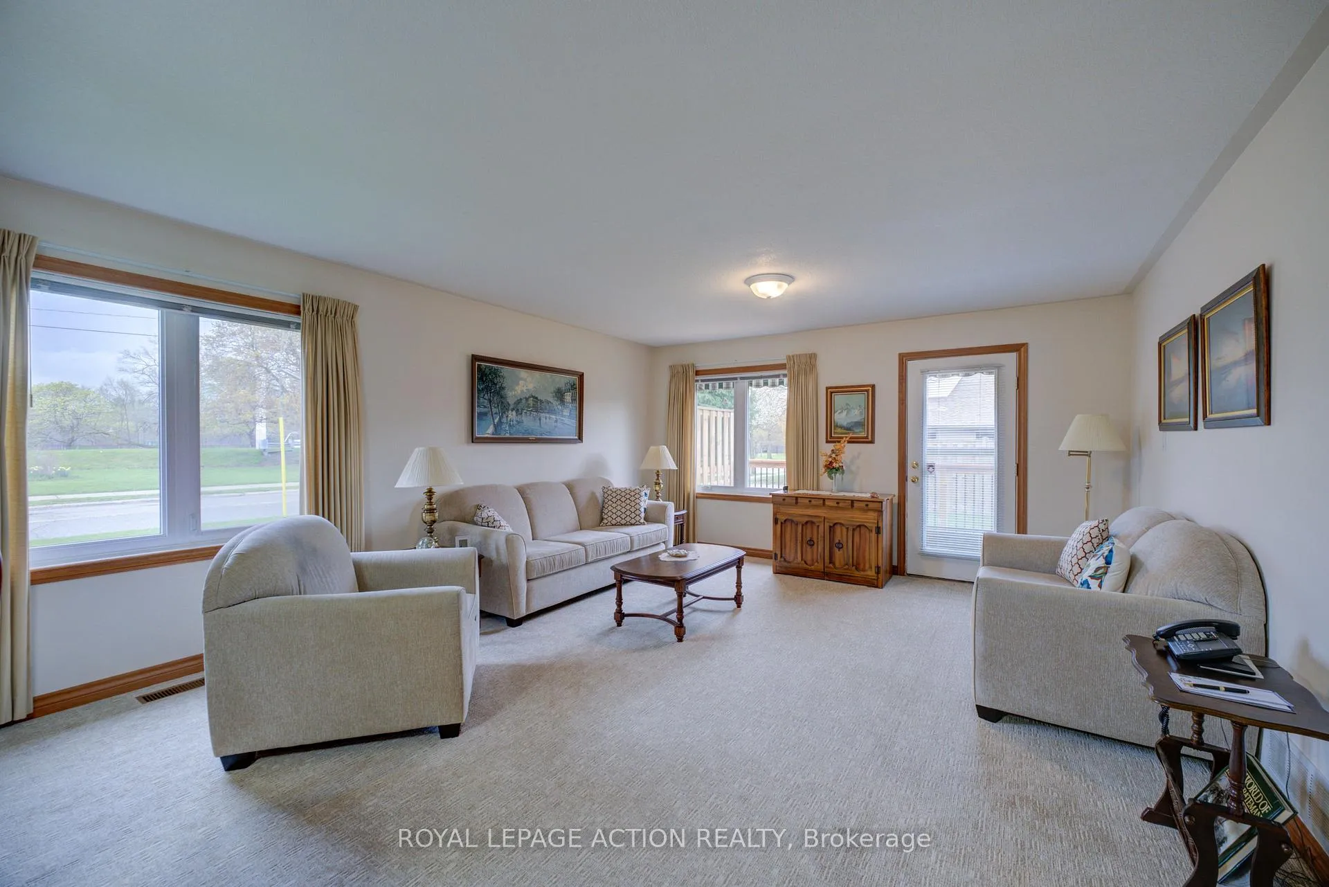 Photo 5 of Unit 1, 110 Somerset Road, Brantford — HOMEH