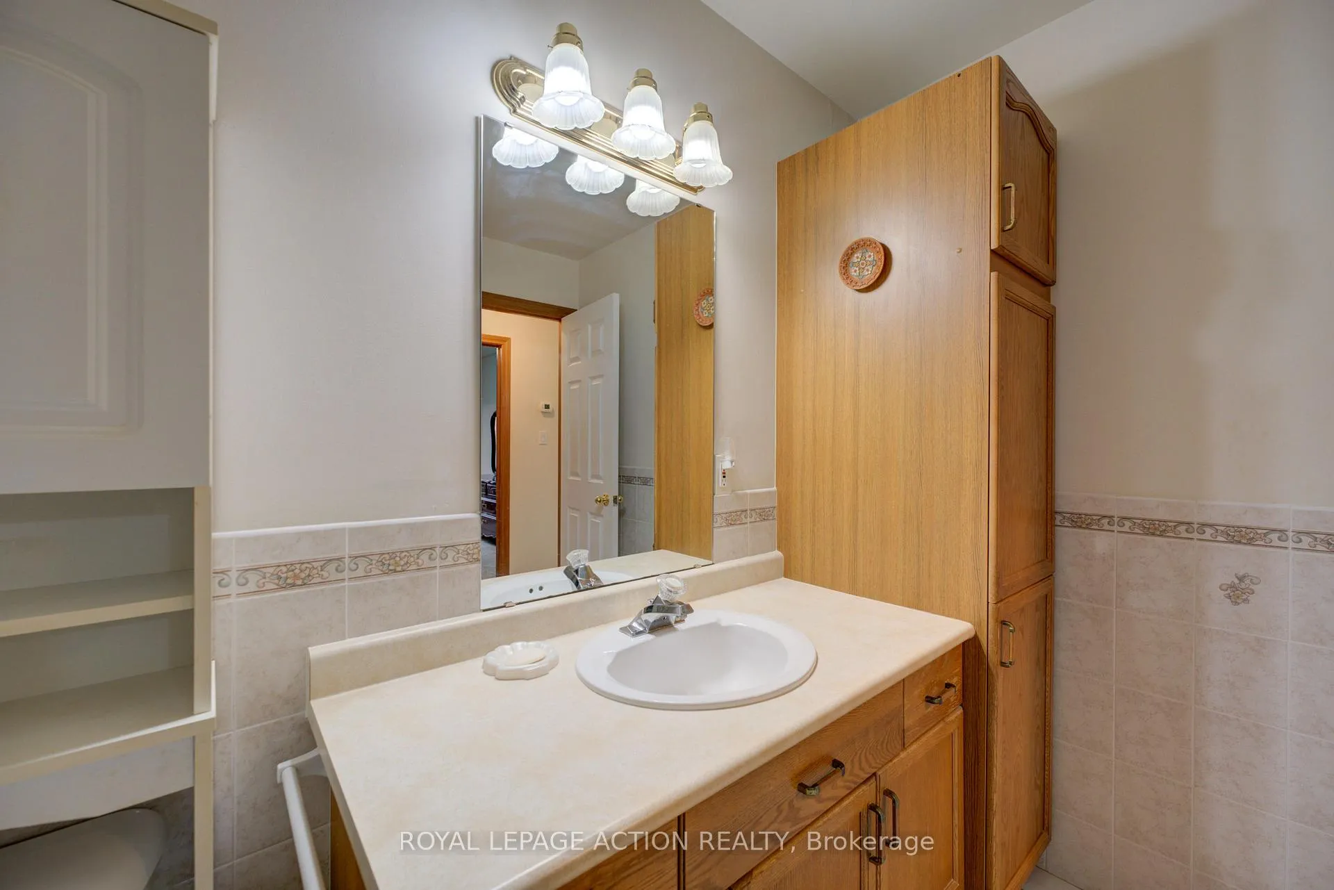 Photo 19 of Unit 1, 110 Somerset Road, Brantford — HOMEH