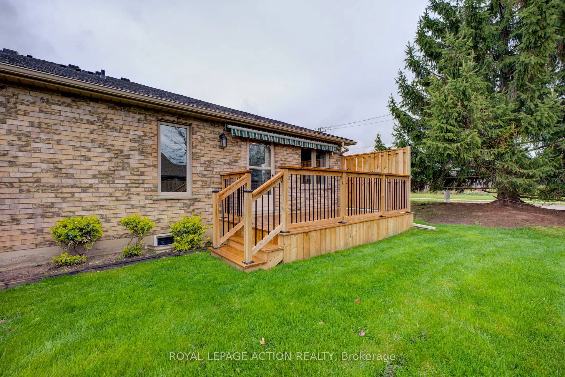Photo 36 of Unit 1, 110 Somerset Road, Brantford — HOMEH