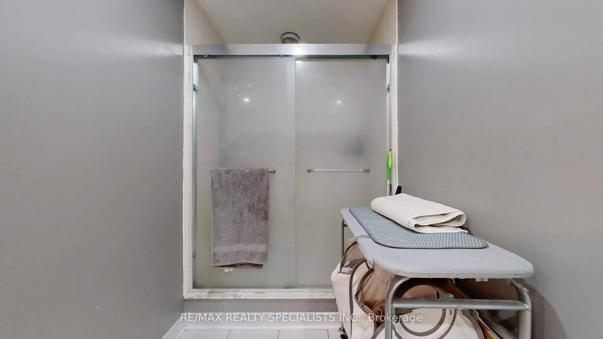 Photo 35 of 16 Redearth Gate, Brampton, Bram East — HOMEH
