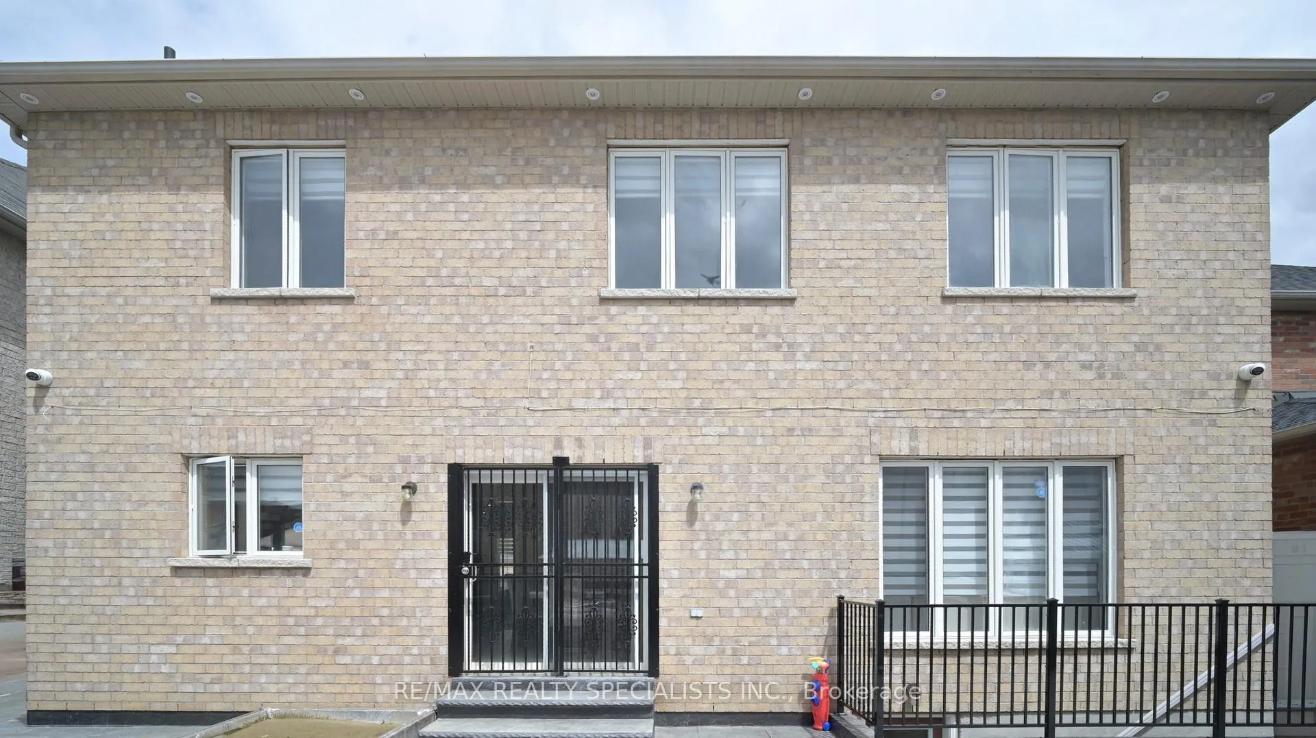 Photo 43 of 16 Redearth Gate, Brampton, Bram East — HOMEH