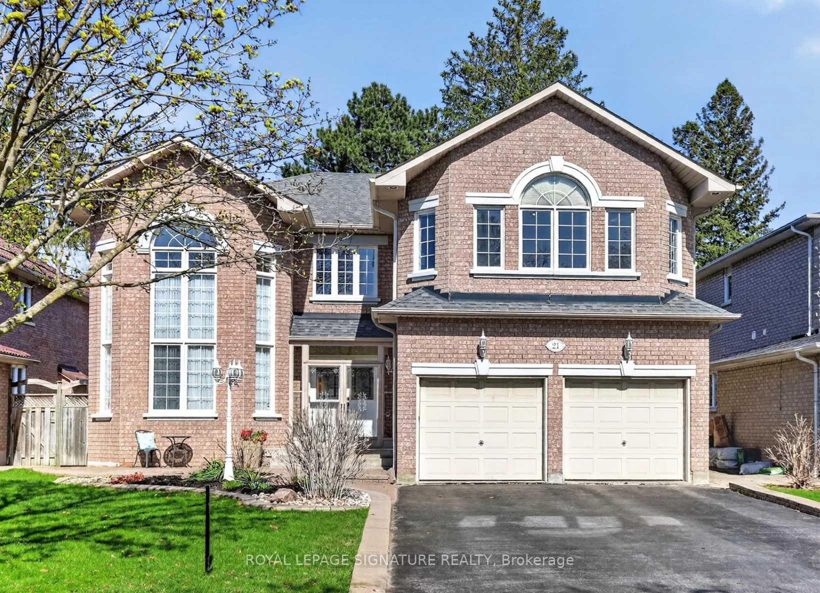 Photo 1 of 21 Romac Drive, Scarborough, Highland Creek — HOMEH