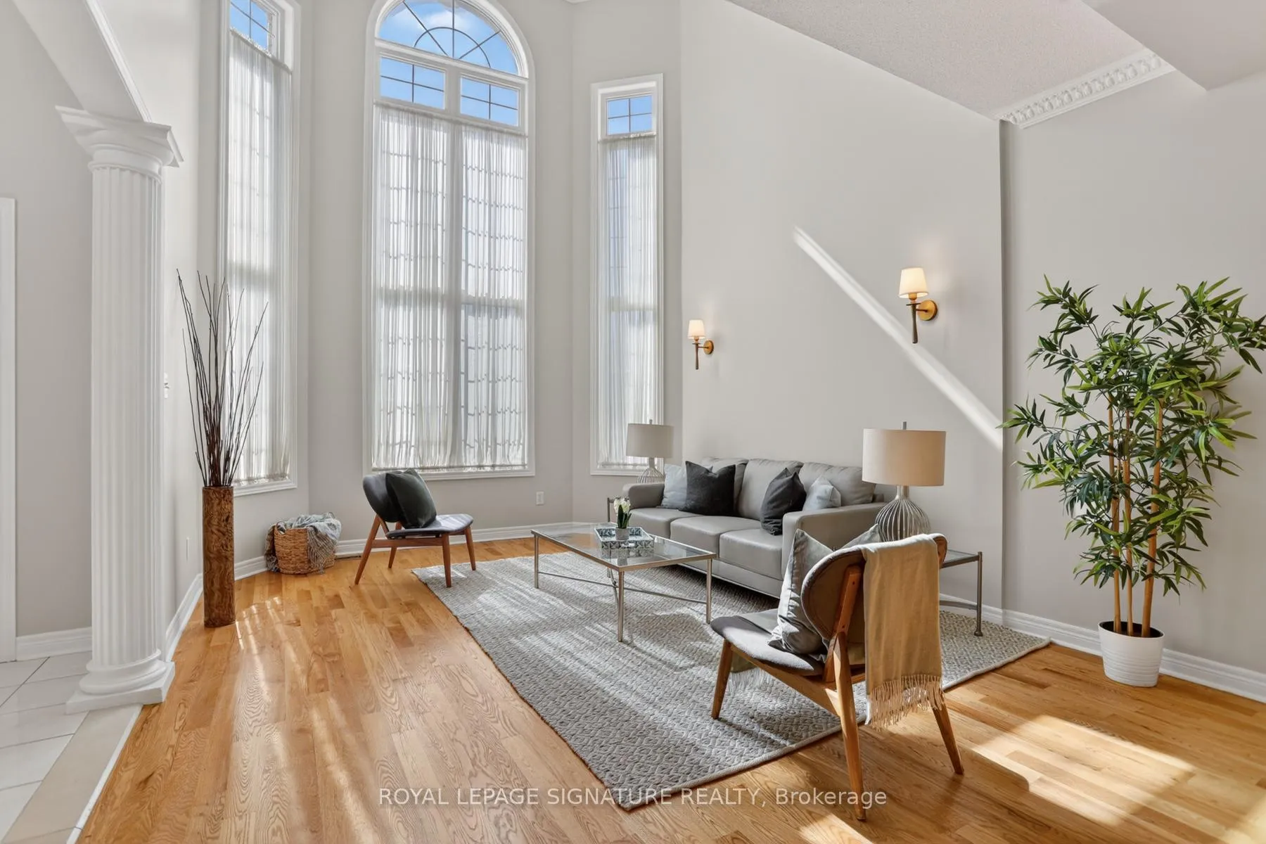Photo 3 of 21 Romac Drive, Scarborough, Highland Creek — HOMEH