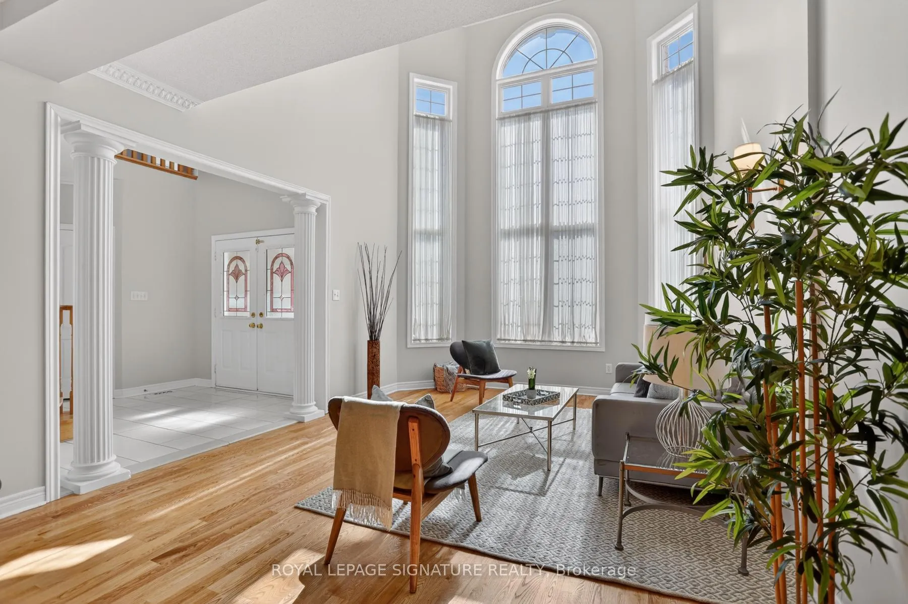 Photo 4 of 21 Romac Drive, Scarborough, Highland Creek — HOMEH