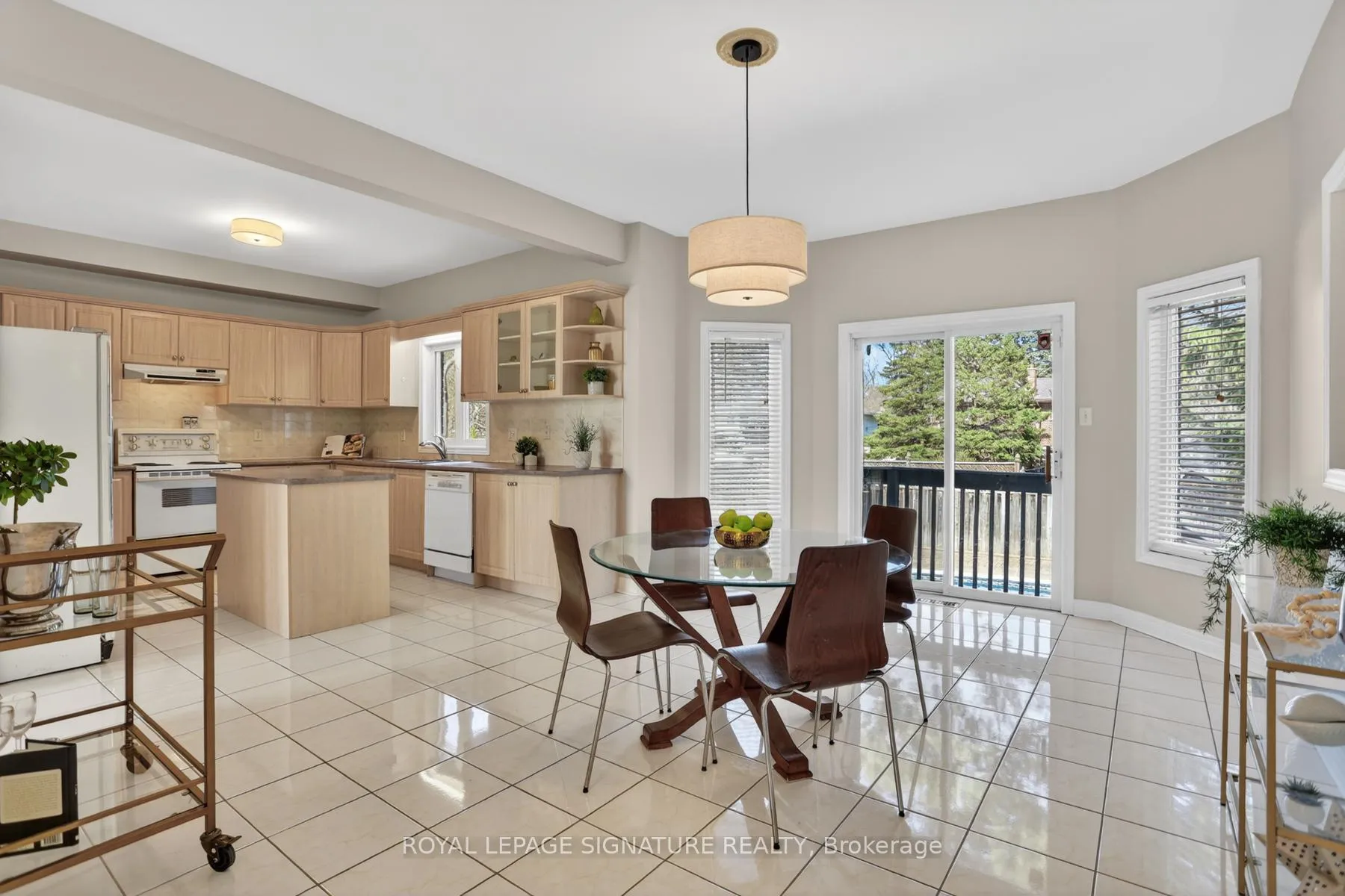 Photo 7 of 21 Romac Drive, Scarborough, Highland Creek — HOMEH