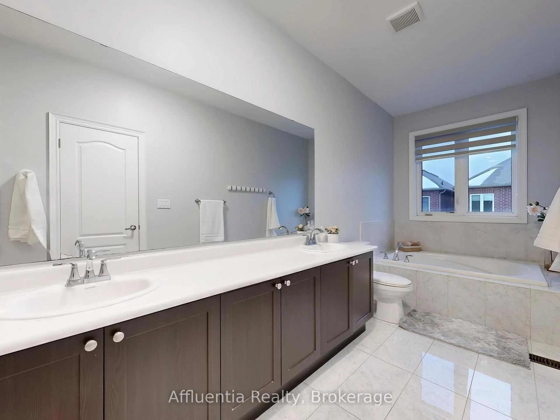 Photo 32 of 89 Titan Trail, Markham, Cedarwood — HOMEH
