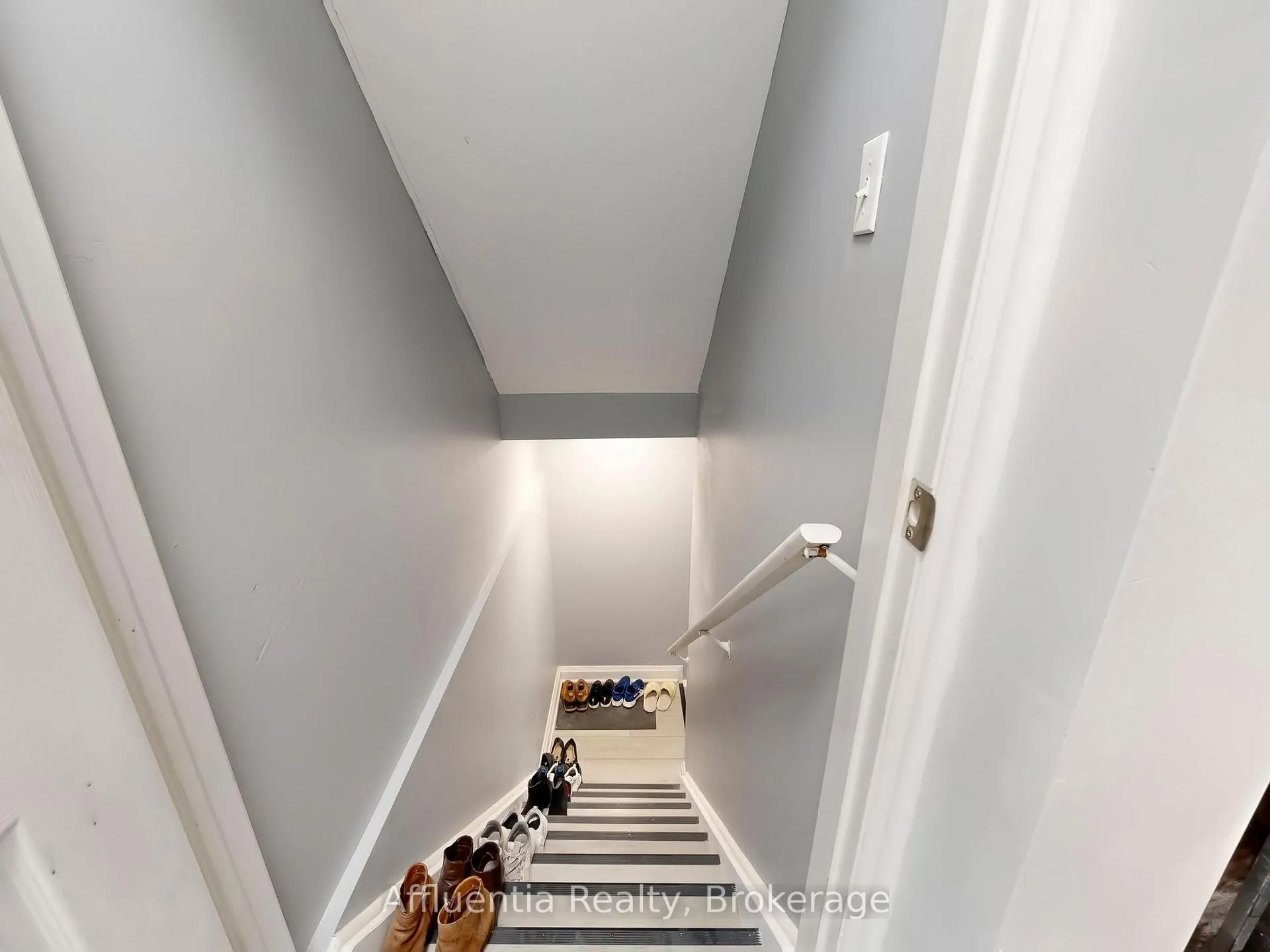 Photo 43 of 89 Titan Trail, Markham, Cedarwood — HOMEH