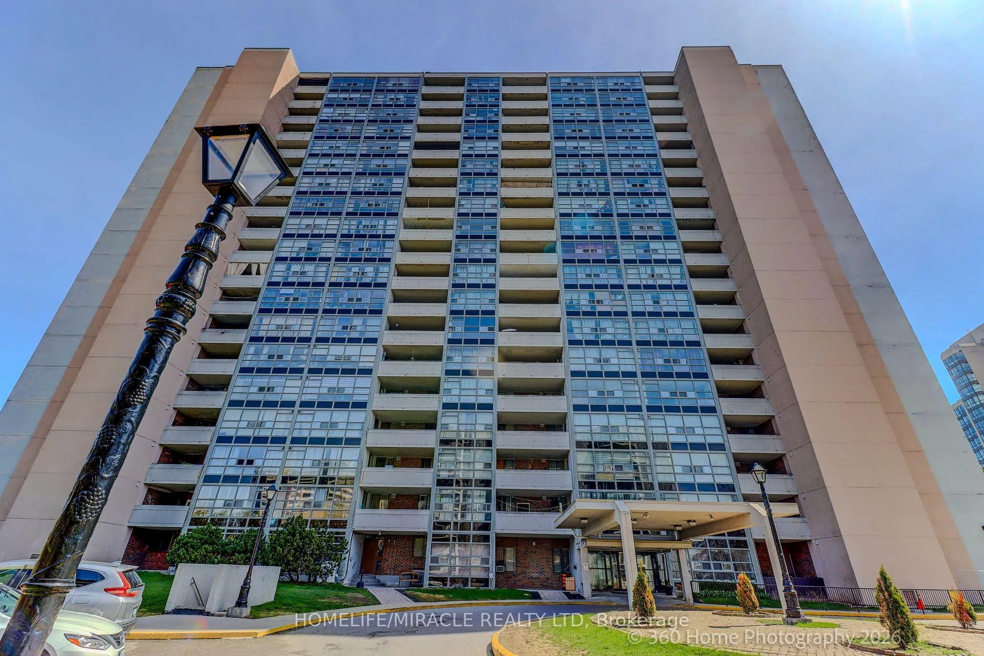 Front of Unit 909, 3380 Eglinton Avenue E