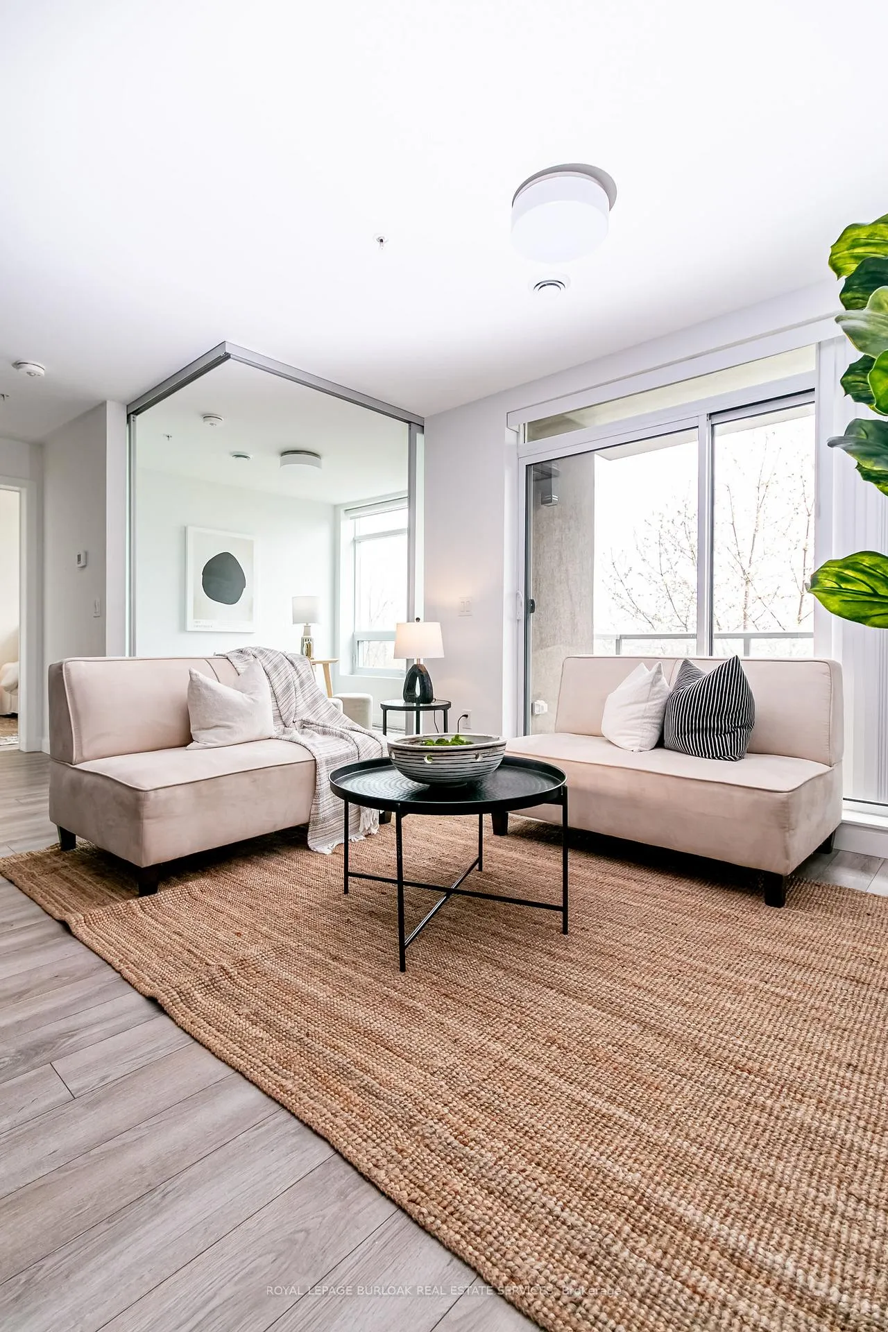 Photo 7 of Unit 206, 455 Charlton Avenue E, Hamilton, Stinson — HOMEH