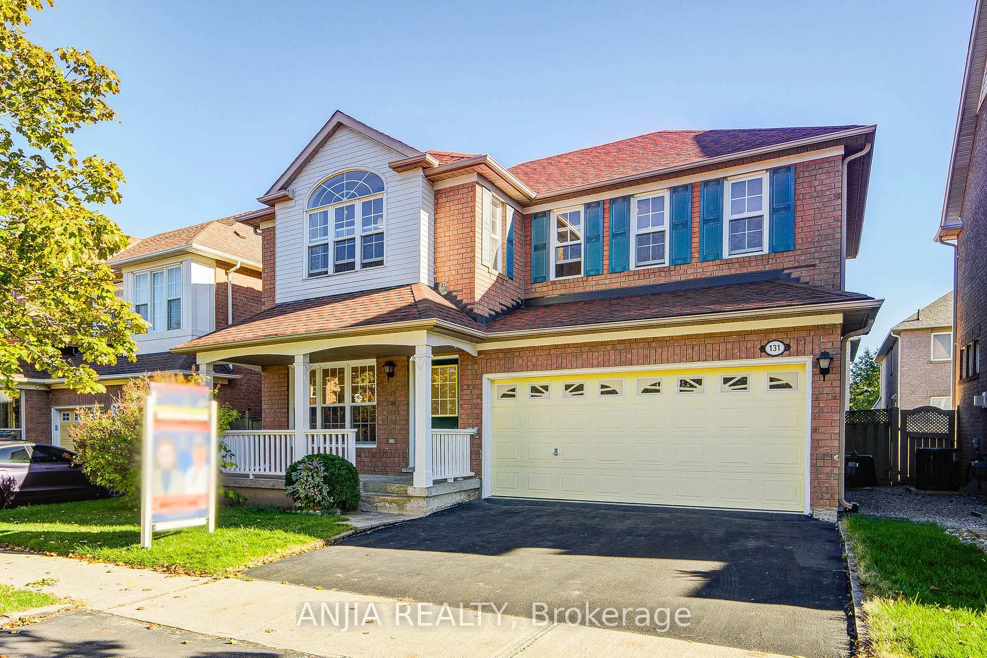 Photo 1 of 131 Winston Castle Drive, Markham, Berczy — HOMEH