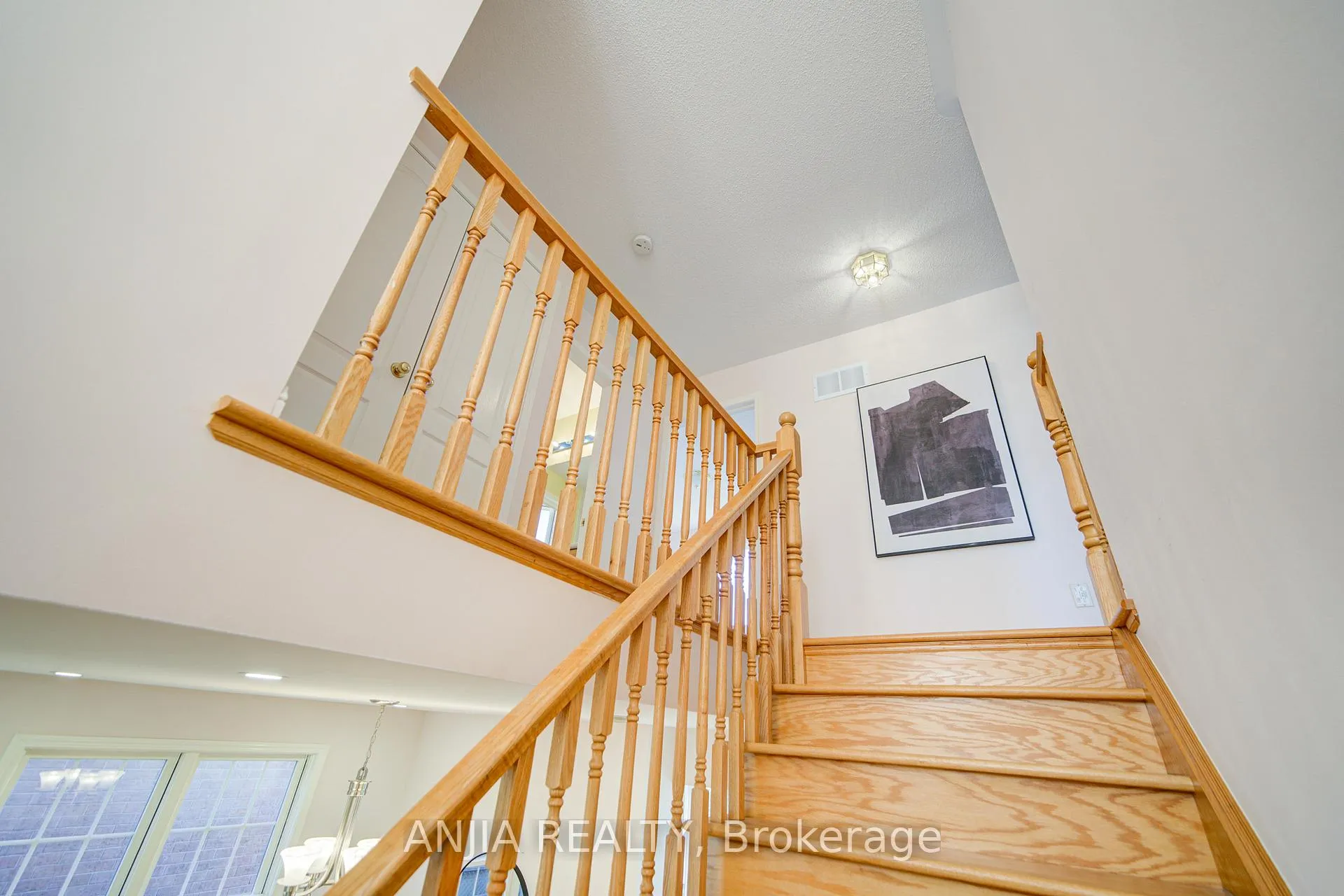 Photo 27 of 131 Winston Castle Drive, Markham, Berczy — HOMEH
