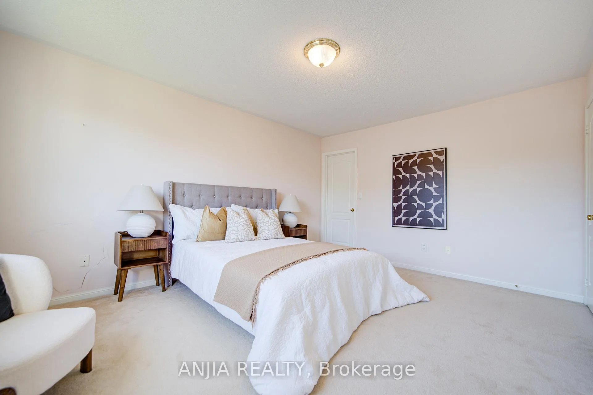 Photo 33 of 131 Winston Castle Drive, Markham, Berczy — HOMEH