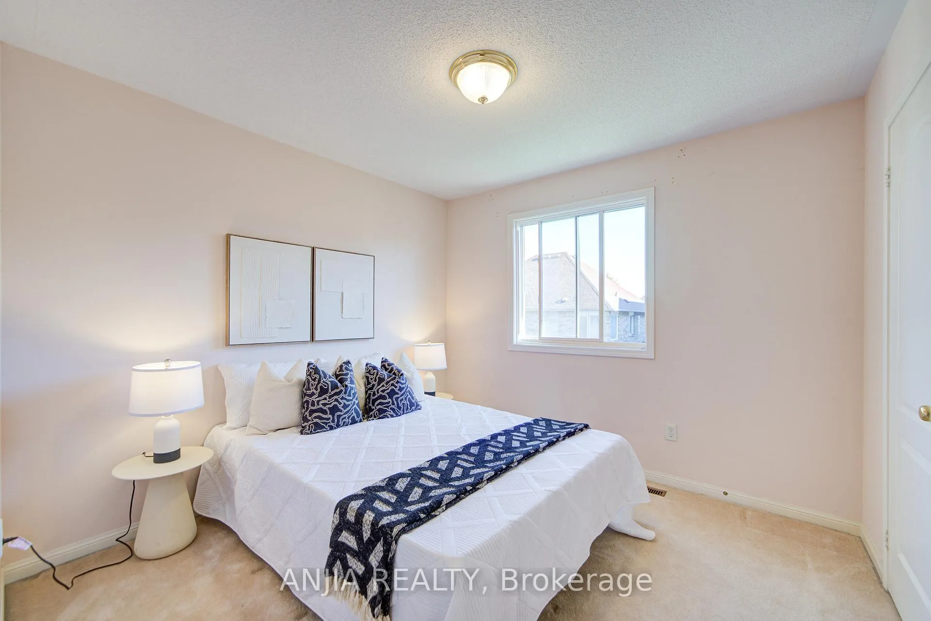 Photo 40 of 131 Winston Castle Drive, Markham, Berczy — HOMEH