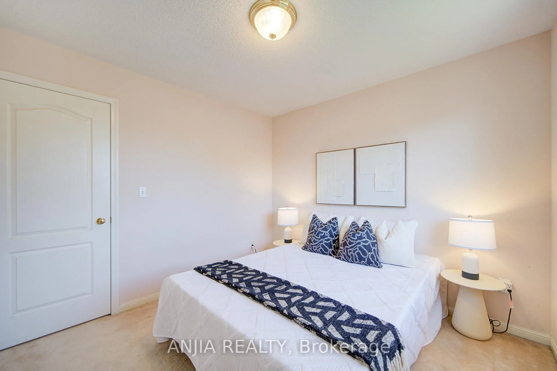 Photo 41 of 131 Winston Castle Drive, Markham, Berczy — HOMEH