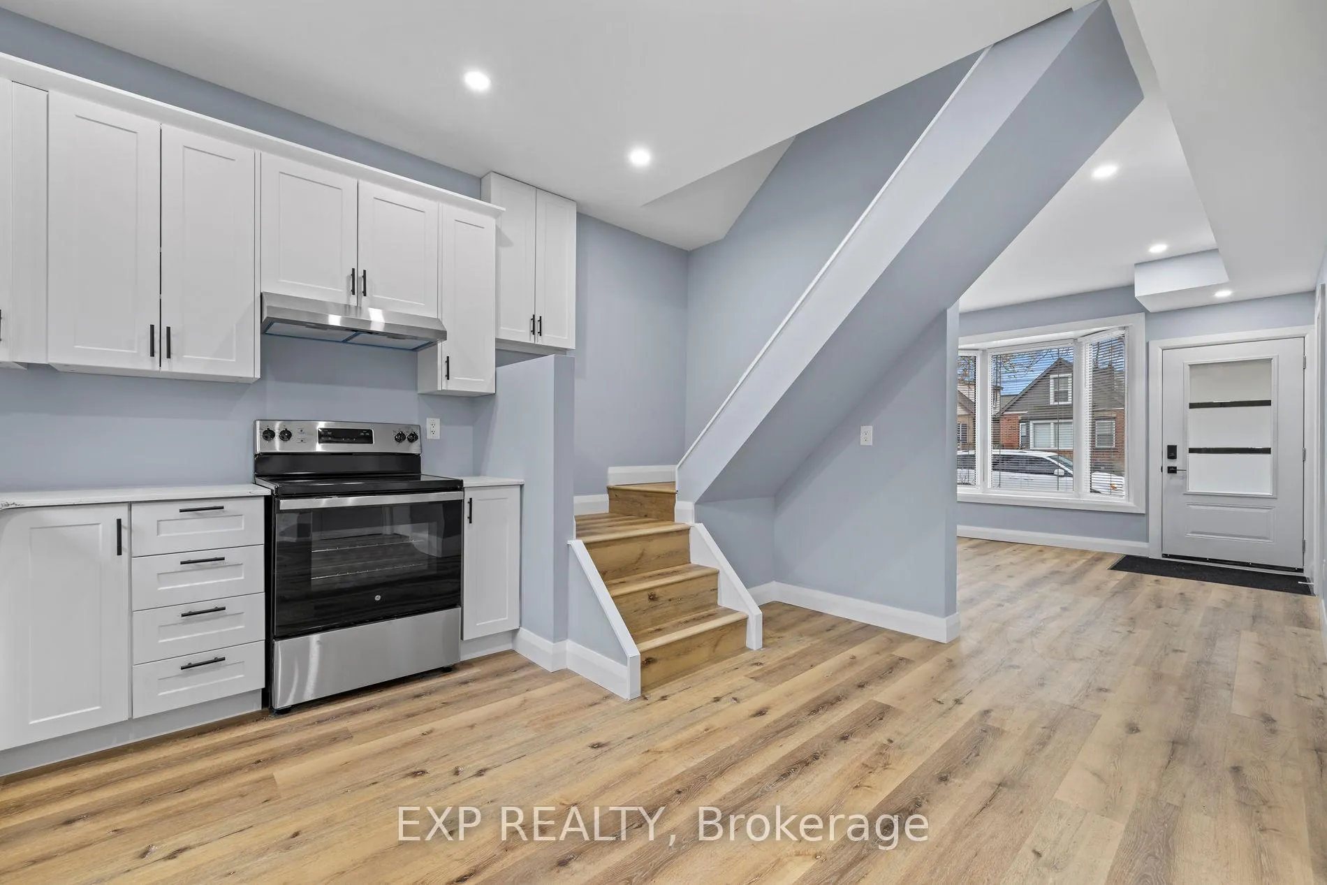 Photo 13 of 24 East 24th Street, Hamilton, Eastmount — HOMEH