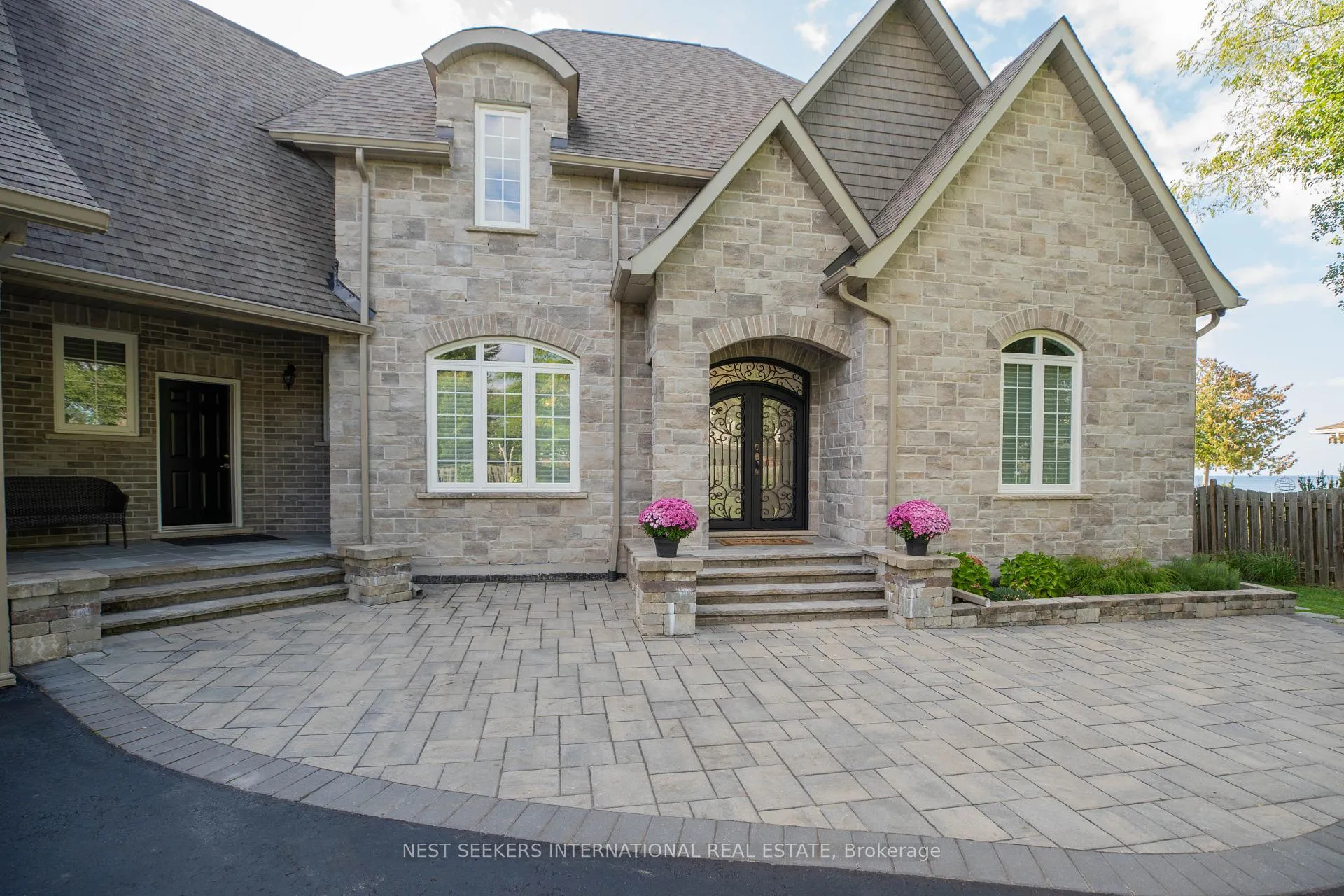 Photo 2 of 170 Cedar Beach Road, Brock, Beaverton — HOMEH