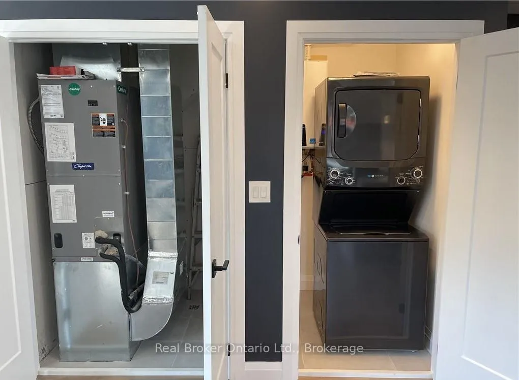 Photo 11 of Unit Upper, 58 Rosslyn Avenue N, Hamilton, Crown Point — HOMEH