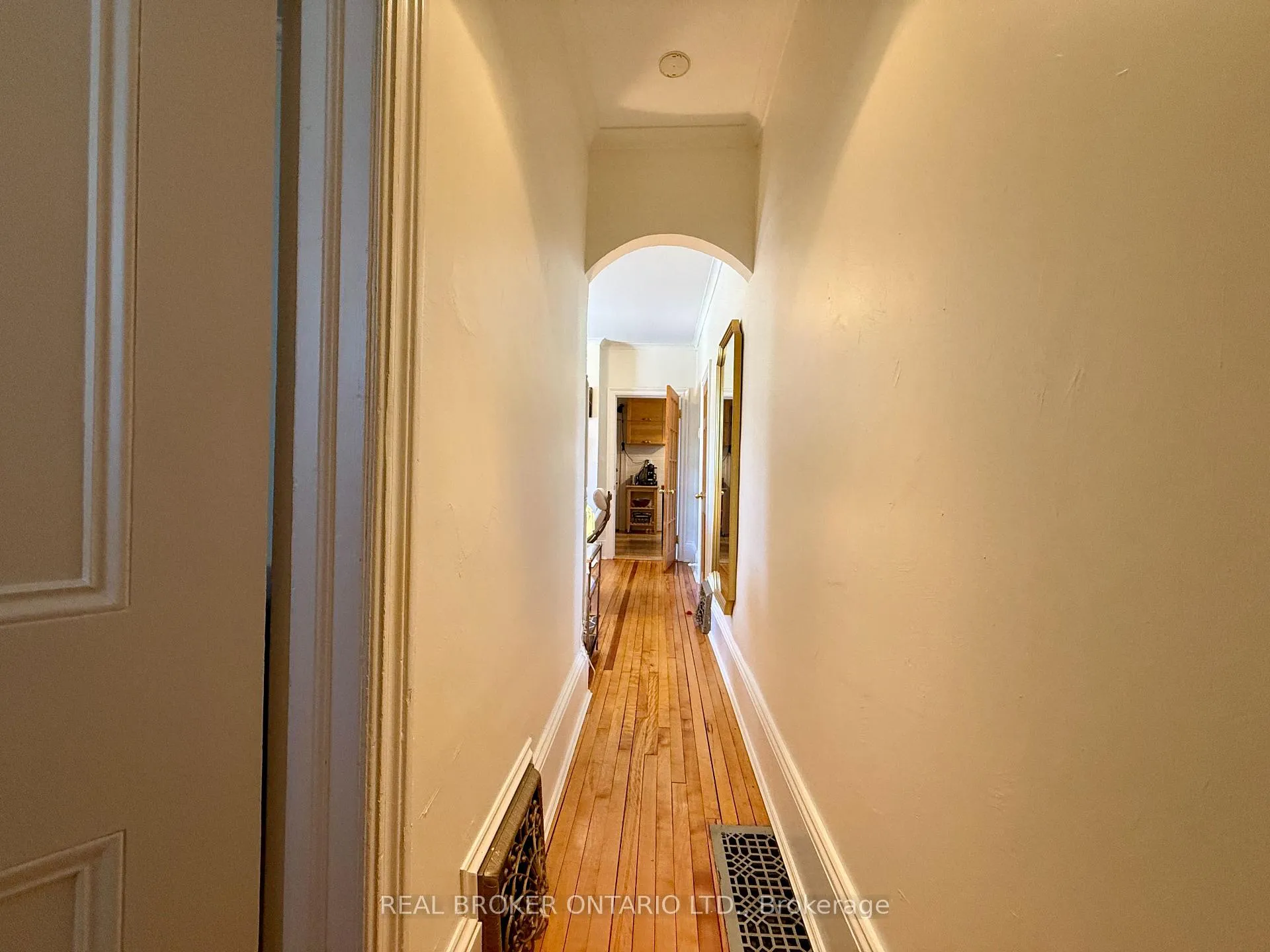 Photo 5 of 4 Gould Street, Ottawa, Ottawa West — HOMEH