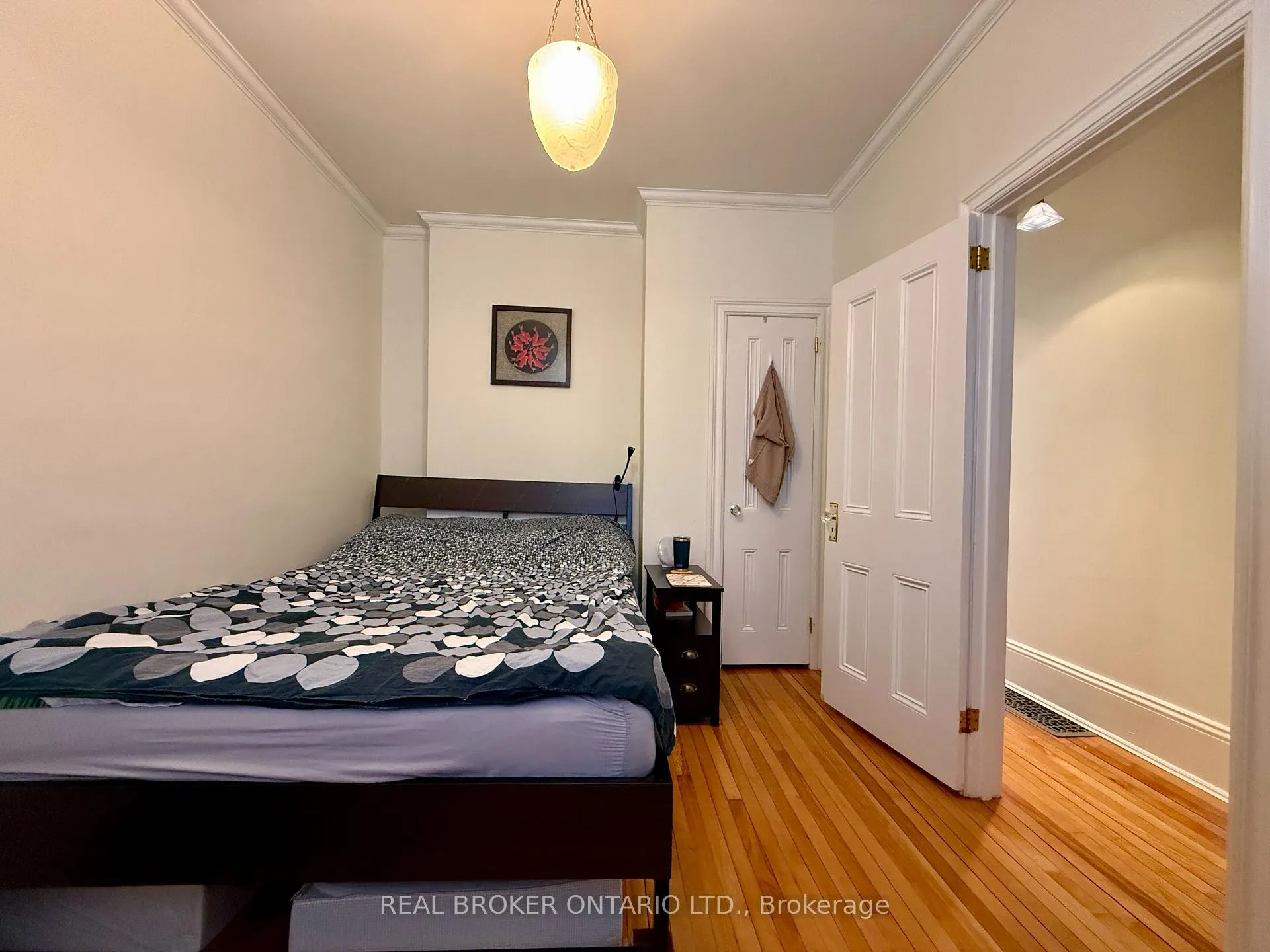 Photo 8 of 4 Gould Street, Ottawa, Ottawa West — HOMEH