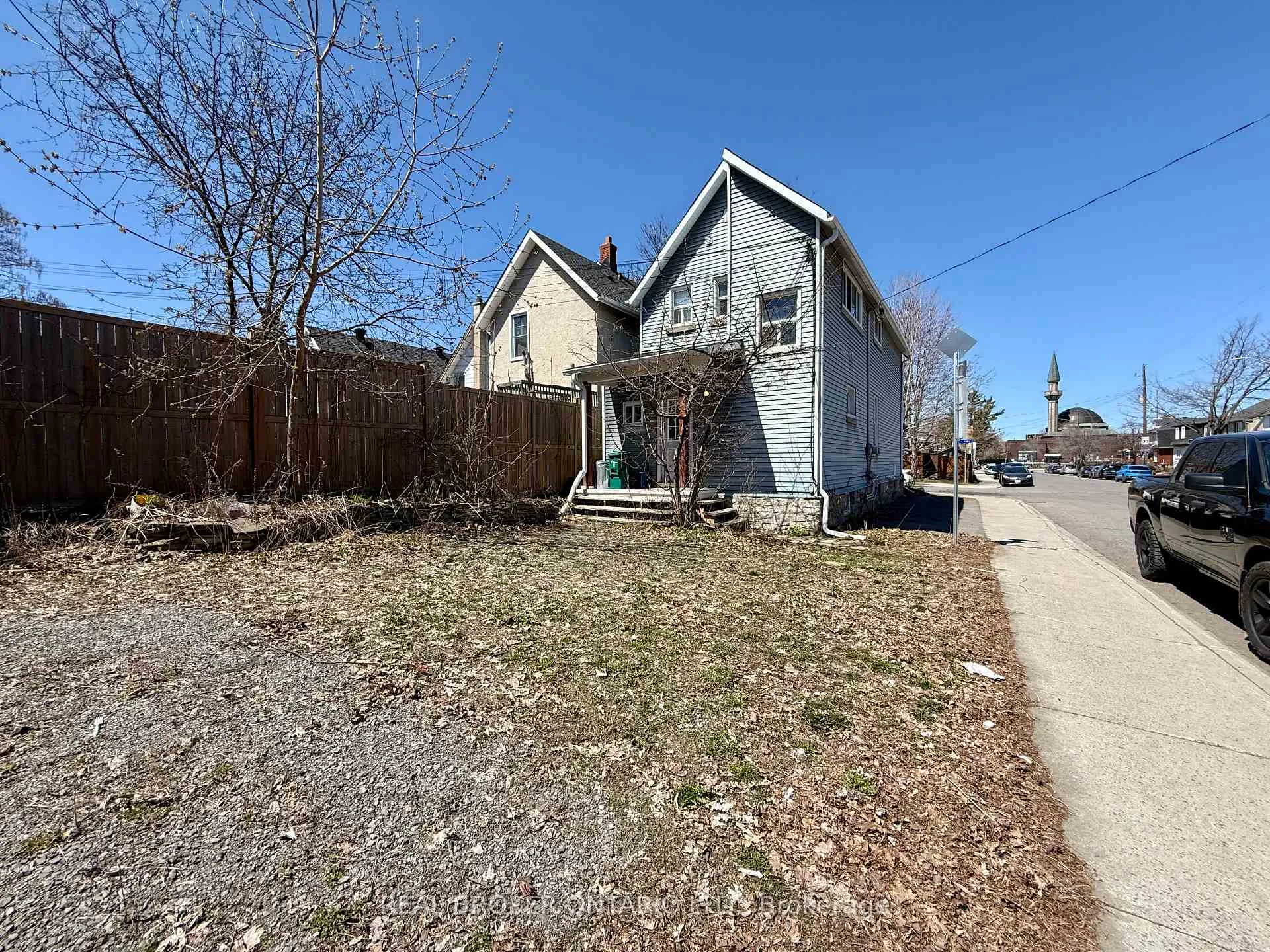 Photo 18 of 4 Gould Street, Ottawa, Ottawa West — HOMEH