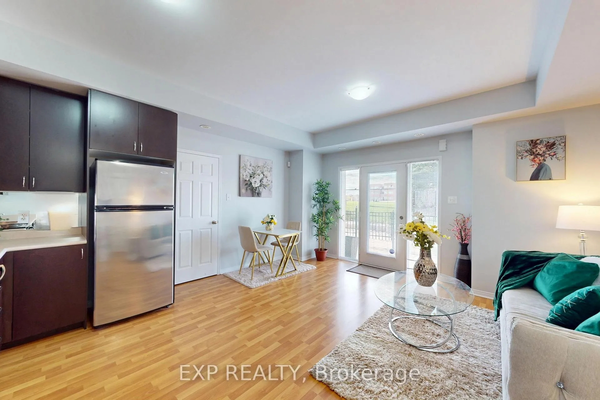 Photo 11 of Unit 32, 60 Fairwood Circle, Brampton, Sandringham-Wellington — HOMEH