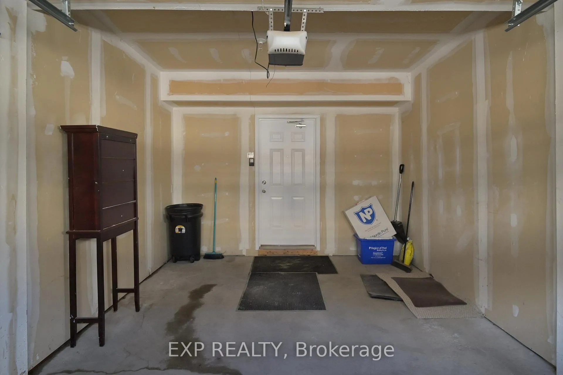 Photo 31 of Unit 32, 60 Fairwood Circle, Brampton, Sandringham-Wellington — HOMEH