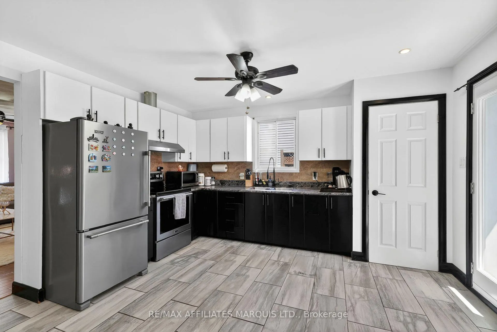 Photo 12 of 112 Glen Oaks Court, Cornwall — HOMEH