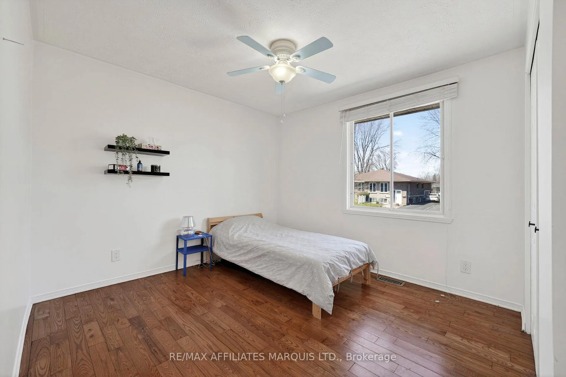 Photo 18 of 112 Glen Oaks Court, Cornwall — HOMEH