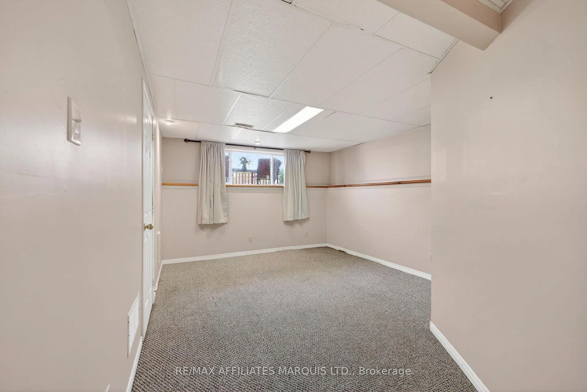 Photo 24 of 112 Glen Oaks Court, Cornwall — HOMEH
