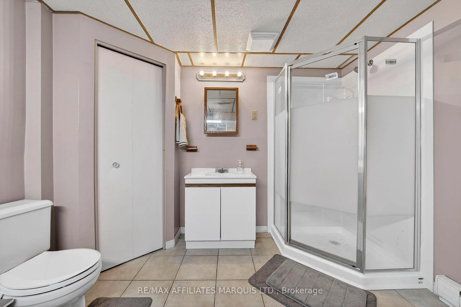 Photo 29 of 112 Glen Oaks Court, Cornwall — HOMEH