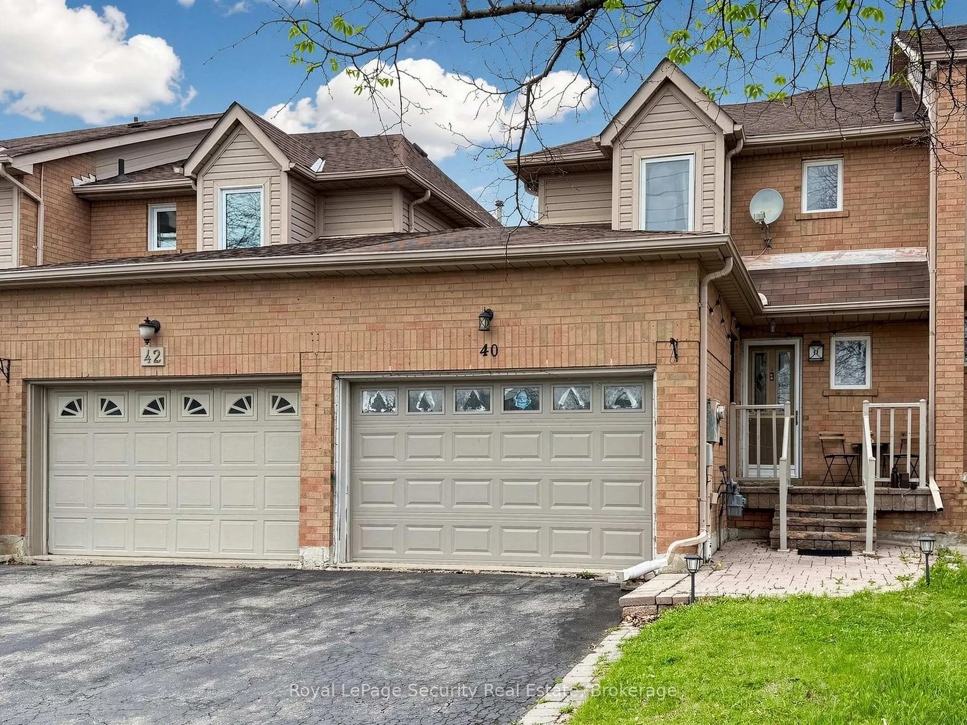 Front of 40 Langdale Crescent