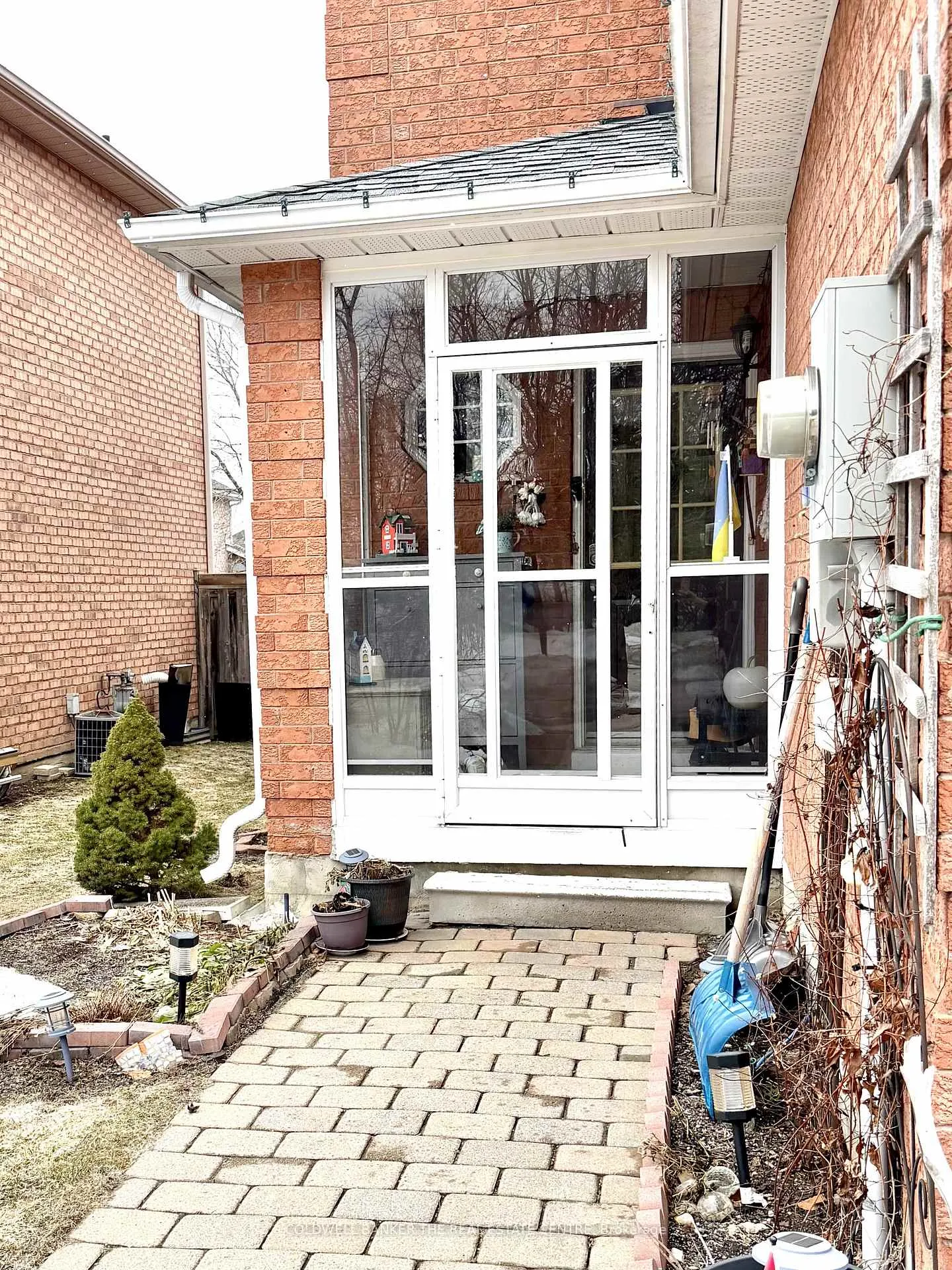 Photo 5 of 90 Bruce Crescent, Barrie, Bayshore — HOMEH