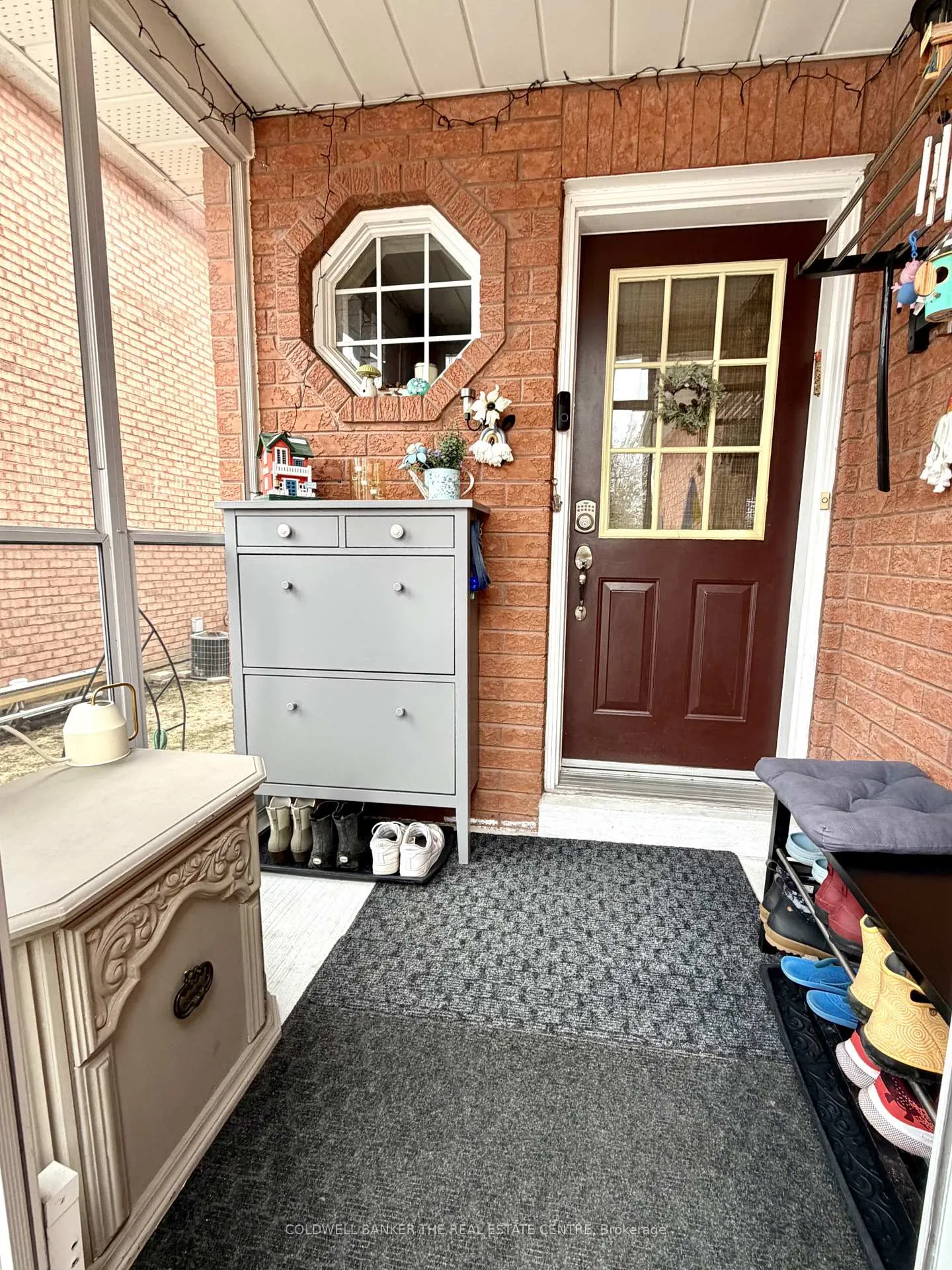 Photo 6 of 90 Bruce Crescent, Barrie, Bayshore — HOMEH