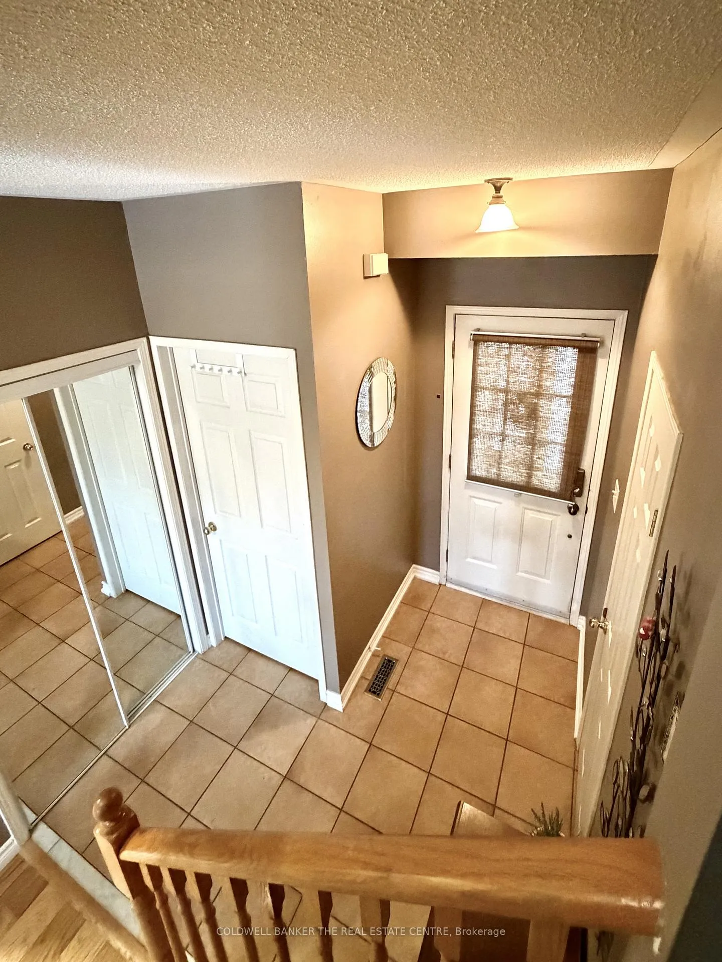 Photo 9 of 90 Bruce Crescent, Barrie, Bayshore — HOMEH