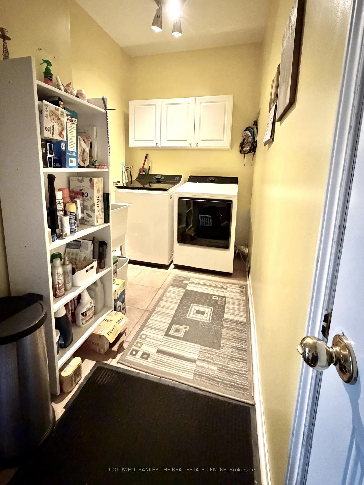Photo 10 of 90 Bruce Crescent, Barrie, Bayshore — HOMEH