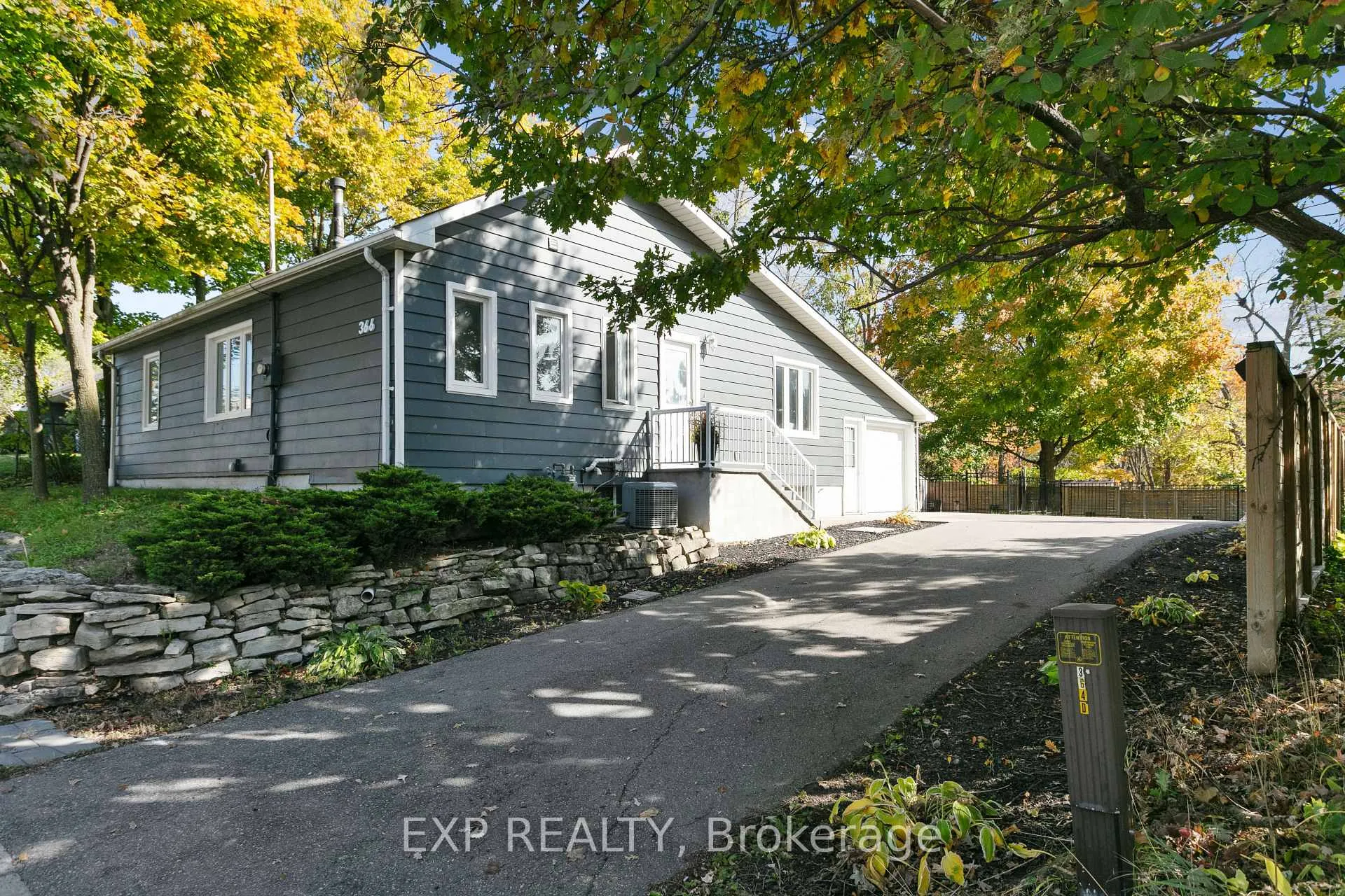 Photo 1 of 366 Dundas Street E, Hamilton, Waterdown — HOMEH