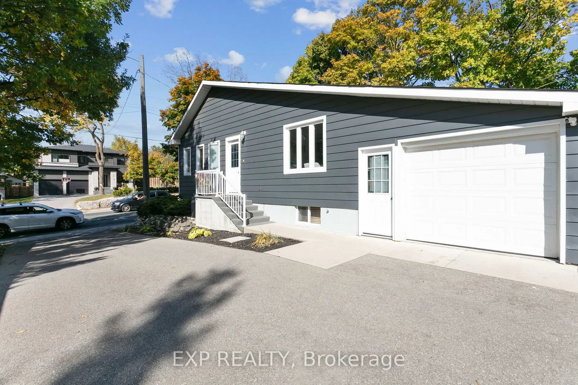 Photo 2 of 366 Dundas Street E, Hamilton, Waterdown — HOMEH