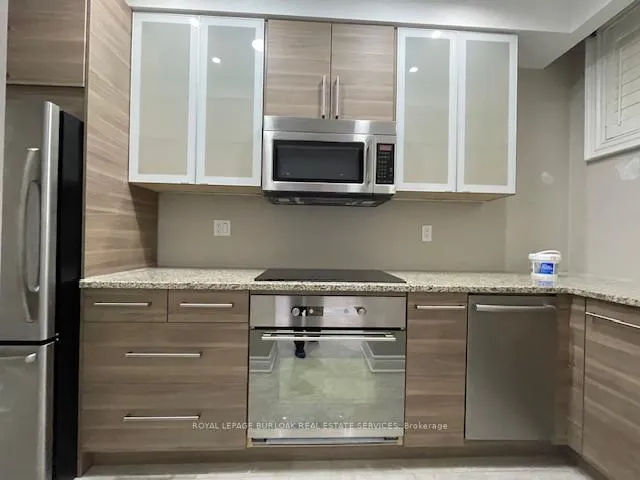 Photo 9 of Unit Lower, 847 Long Drive, Burlington, LaSalle — HOMEH