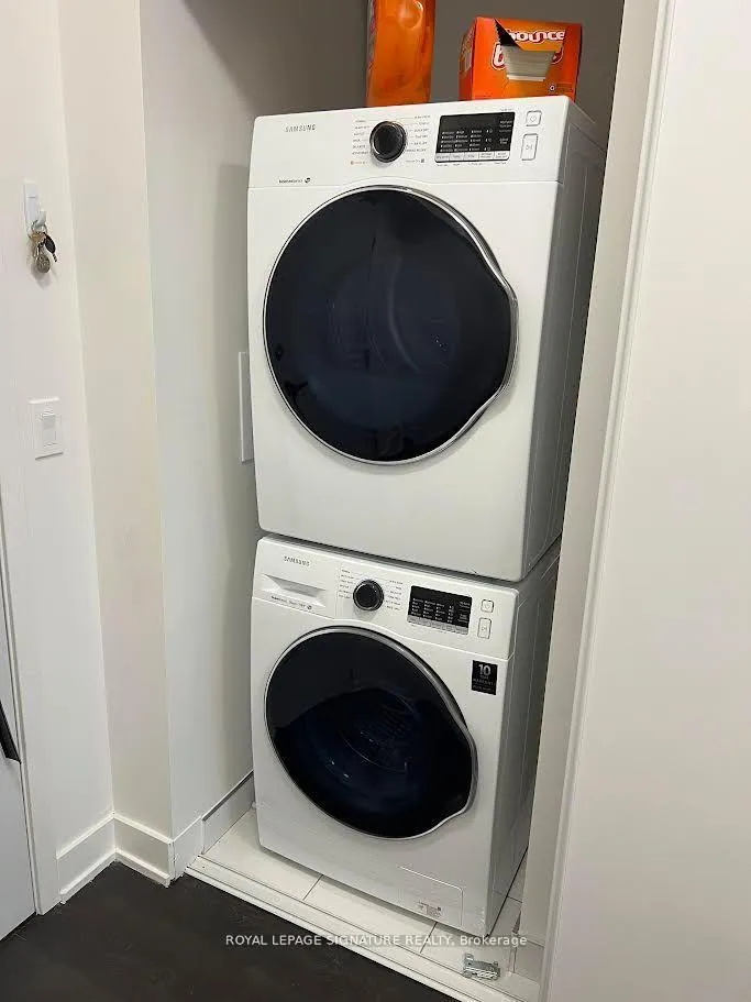 Photo 15 of Unit 1516, 195 Redpath Avenue, Toronto, Mount Pleasant West — HOMEH