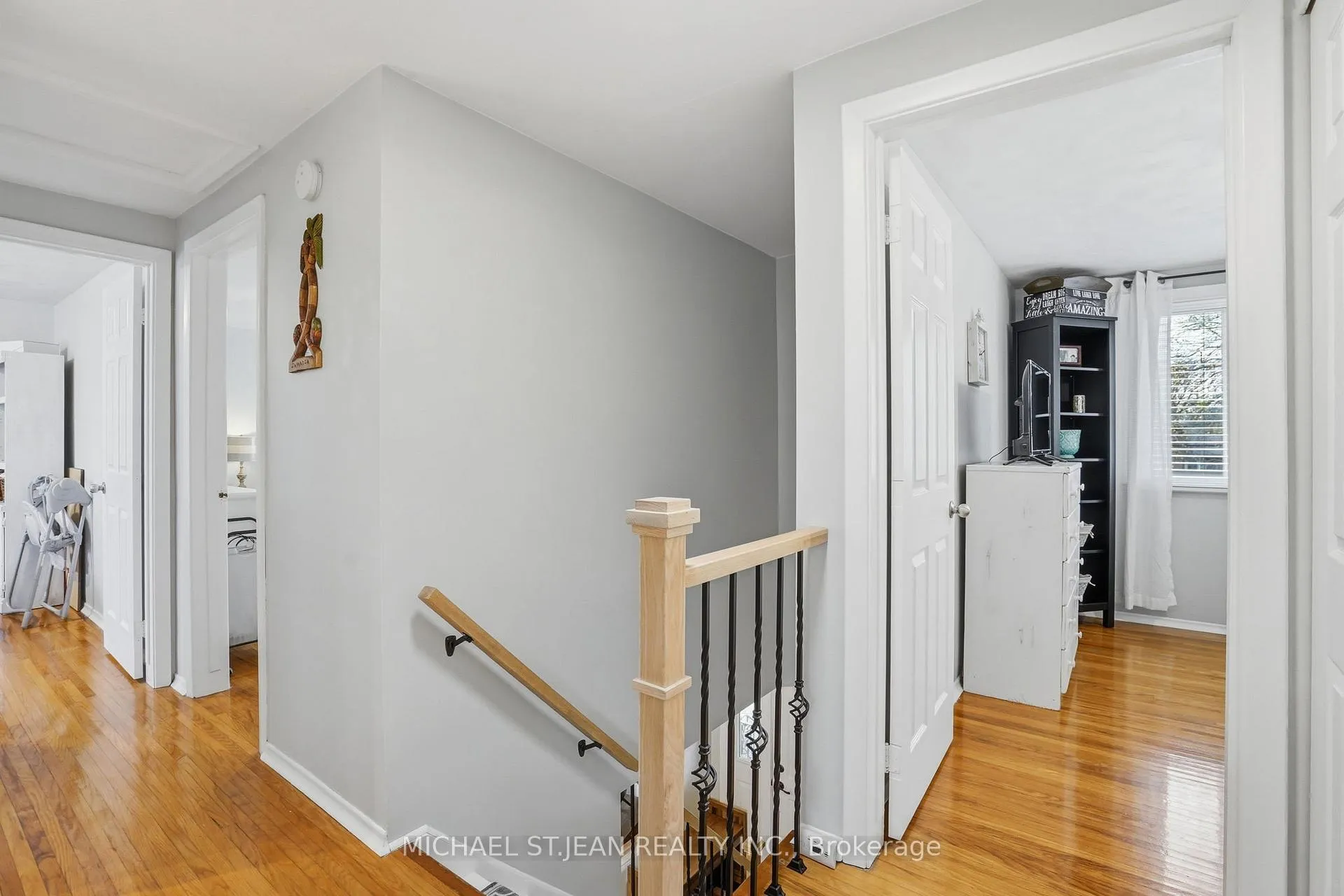 Photo 20 of 992 Garth Street, Hamilton, Gilbert — HOMEH