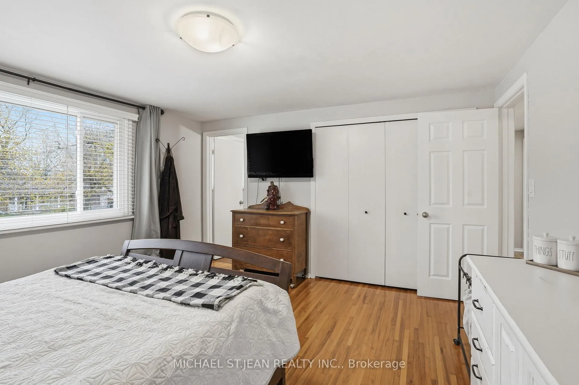Photo 33 of 992 Garth Street, Hamilton, Gilbert — HOMEH