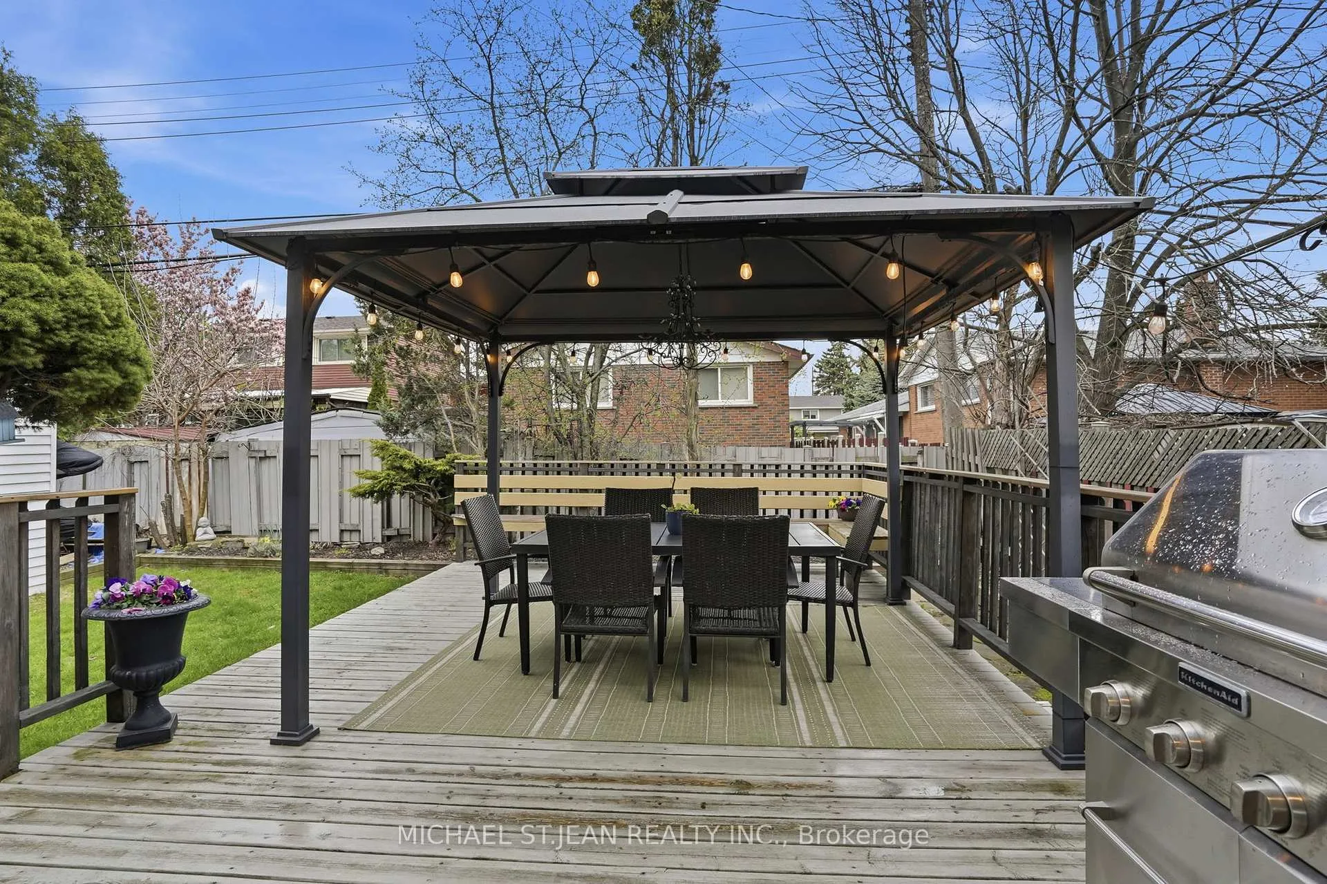 Photo 43 of 992 Garth Street, Hamilton, Gilbert — HOMEH