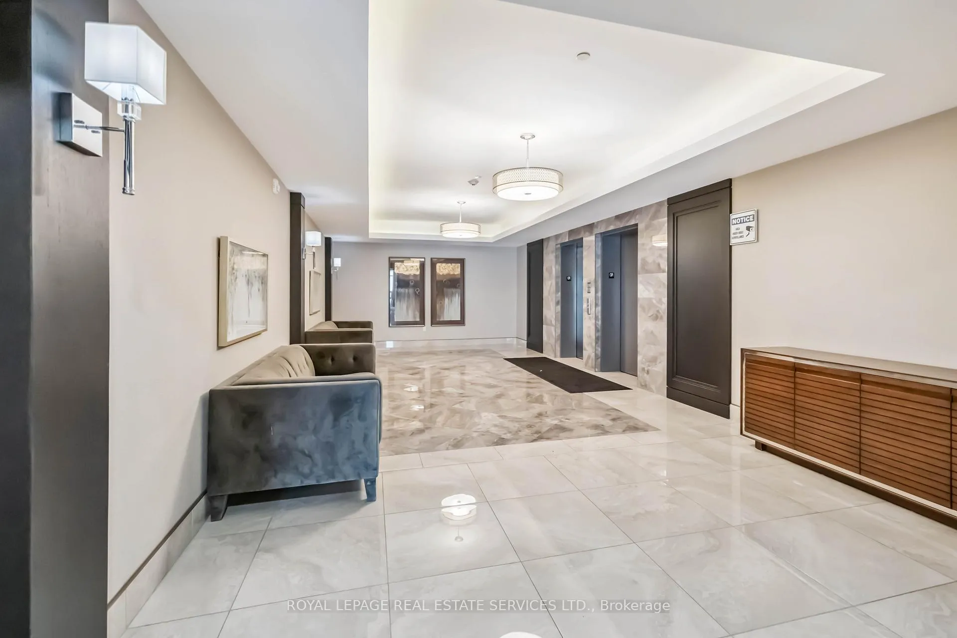 Photo 5 of Unit 216, 101 Shoreview Place, Hamilton, Lakeshore — HOMEH